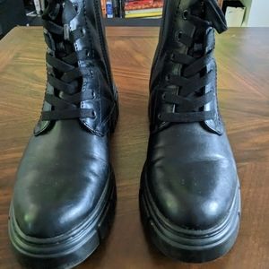 ZIP up combat boots